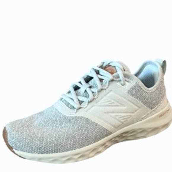 New Balance Fresh Foam Spt v4 Womens Green Running Shoes Size 7 - Picture 1 of 9